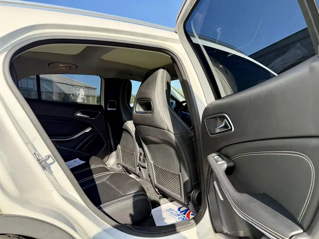 Mercedes-Benz GLA 2019 — фото 13