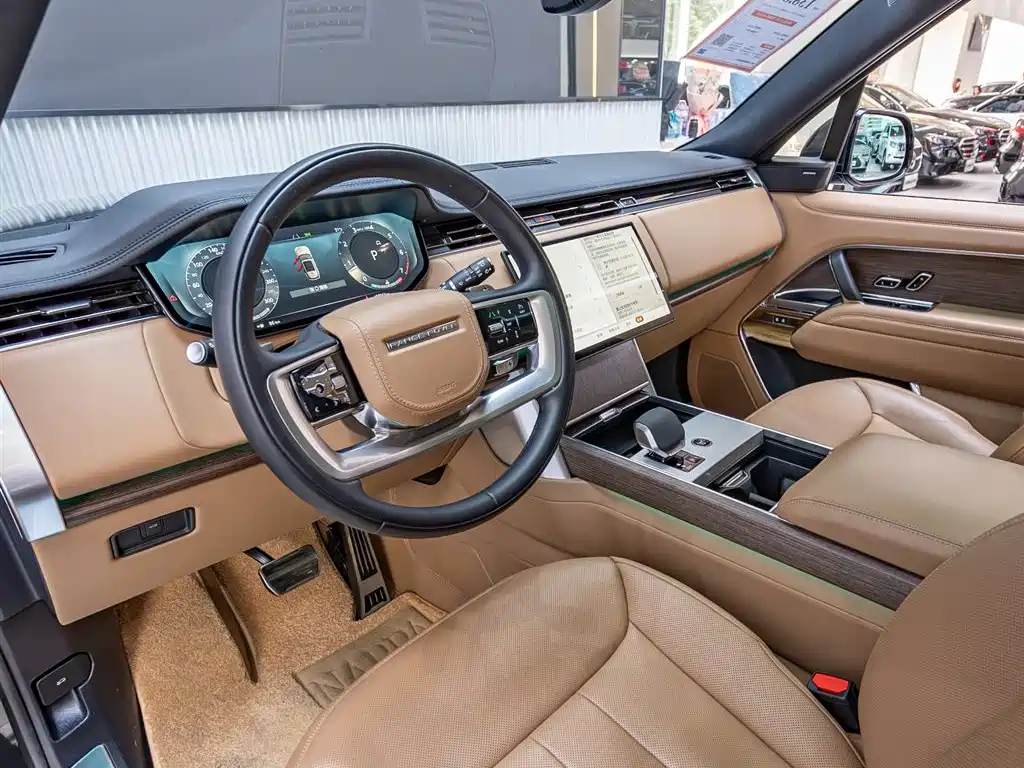 Land Rover Range Rover 2025 — фото 18