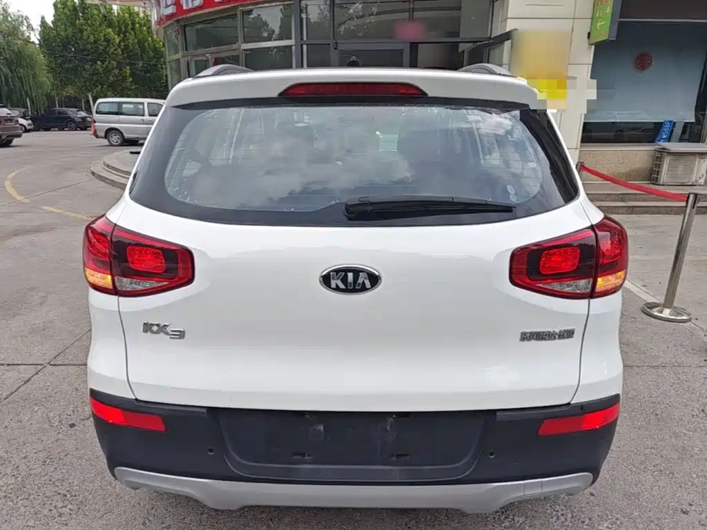 Kia KX3 2016 — фото 6