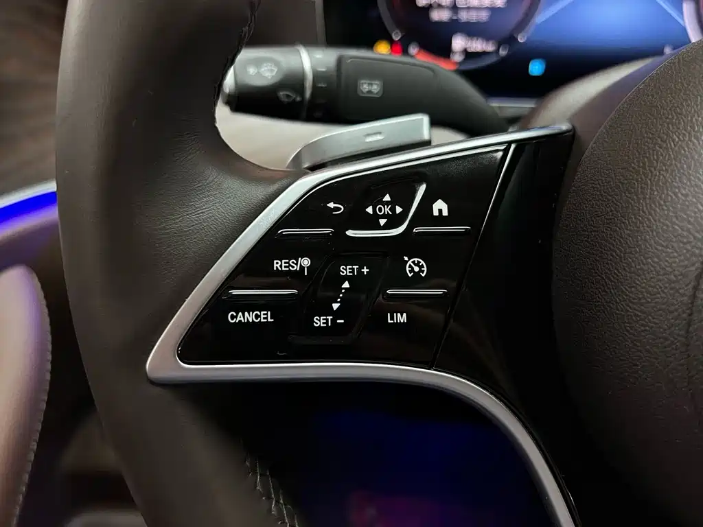 Mercedes-Benz E-Class 2020 — фото 23