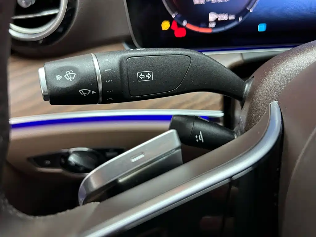 Mercedes-Benz E-Class 2020 — фото 25