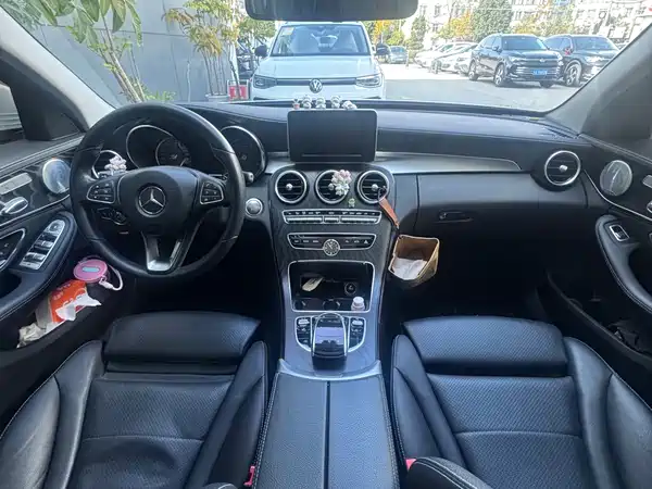 Mercedes-Benz C-Class 2018