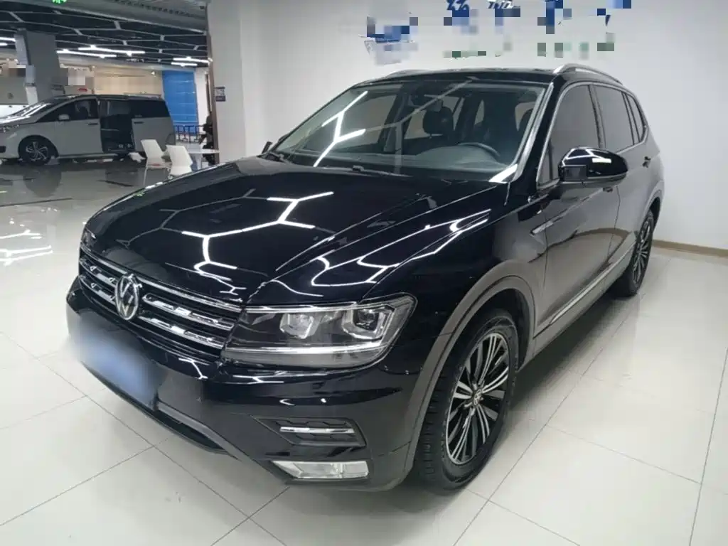 Volkswagen Tiguan L 2021 — фото 1