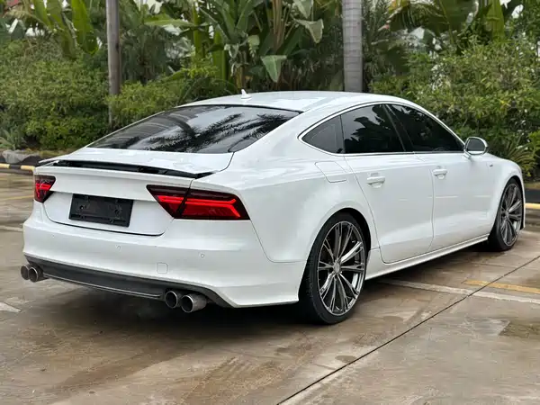 Audi A7 2012