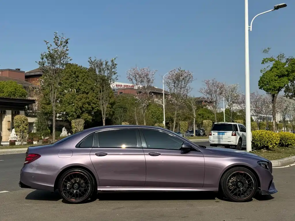 Mercedes-Benz E-Class 2019 — фото 13