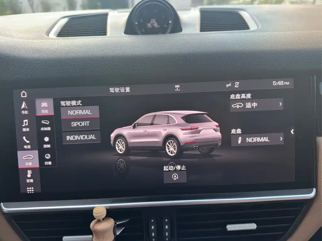 Porsche Cayenne 2019 — фото 14