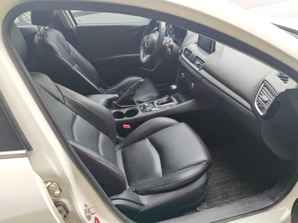 Mazda 3 Angkesela 2015 — фото 20