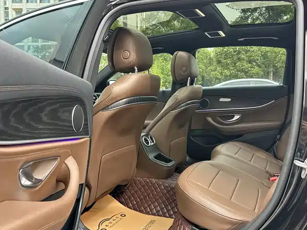 Mercedes-Benz E-Class 2021