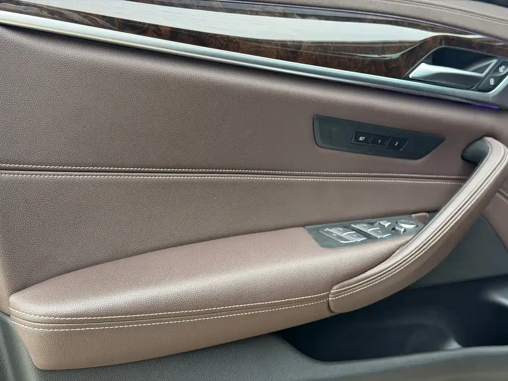 BMW 5 Series 2020