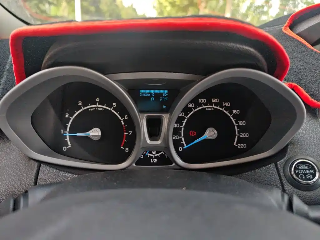 Ford Ecosport 2014 — фото 5
