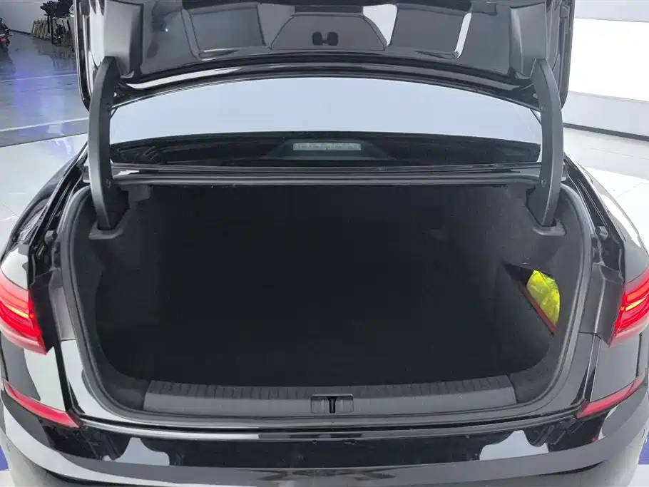 Volkswagen Passat 2023
