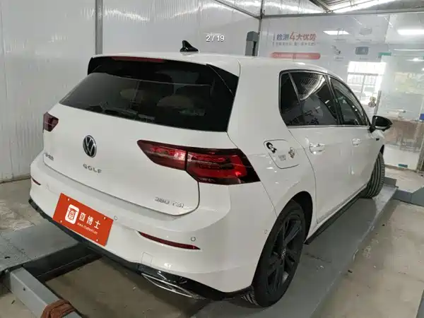 Volkswagen Golf 2022