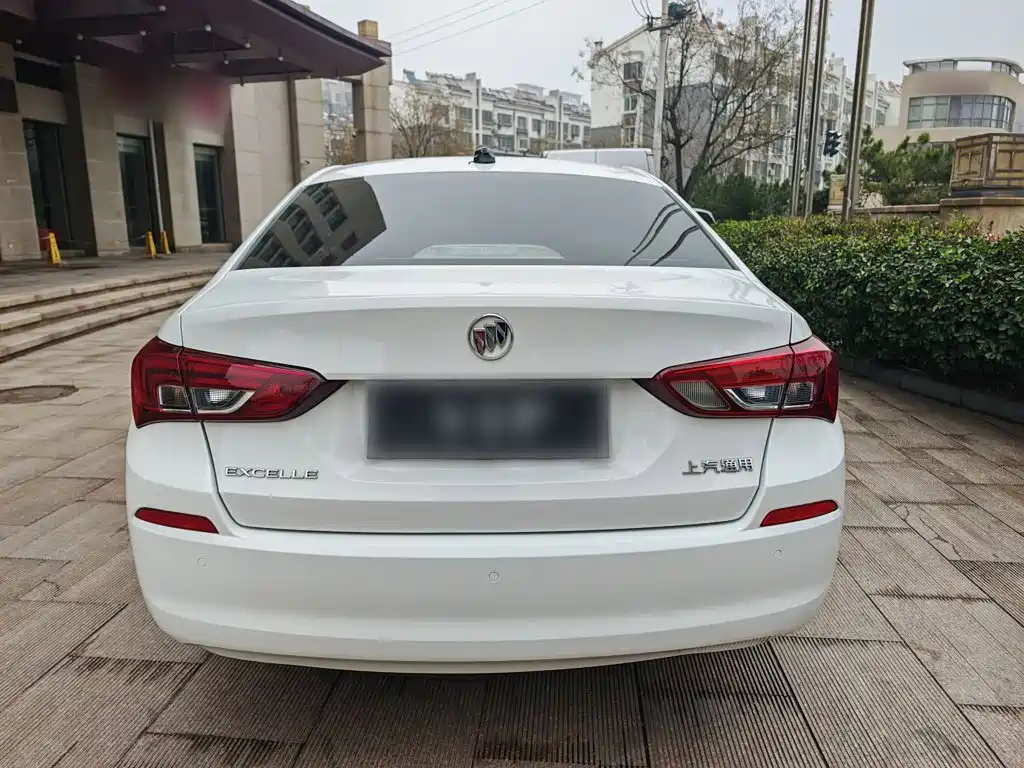 Buick Excelle 2019 — фото 12