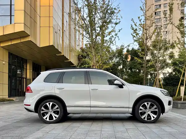 Volkswagen Touareg 2013