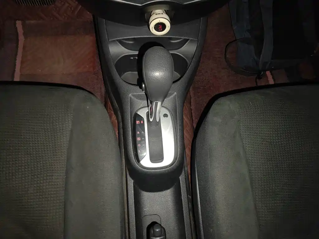 Nissan Livina 2018 — фото 10
