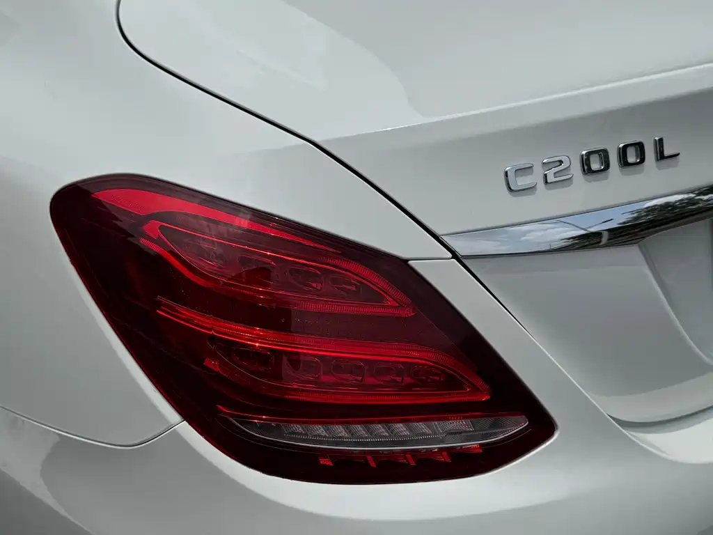 Mercedes-Benz C-Class 2017 — фото 9