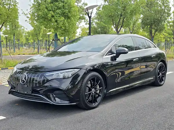 Mercedes-Benz EQE 2024