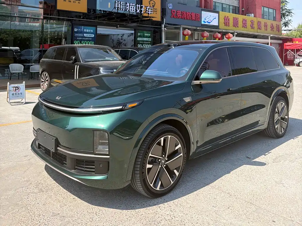 Li Auto Li L9 2025