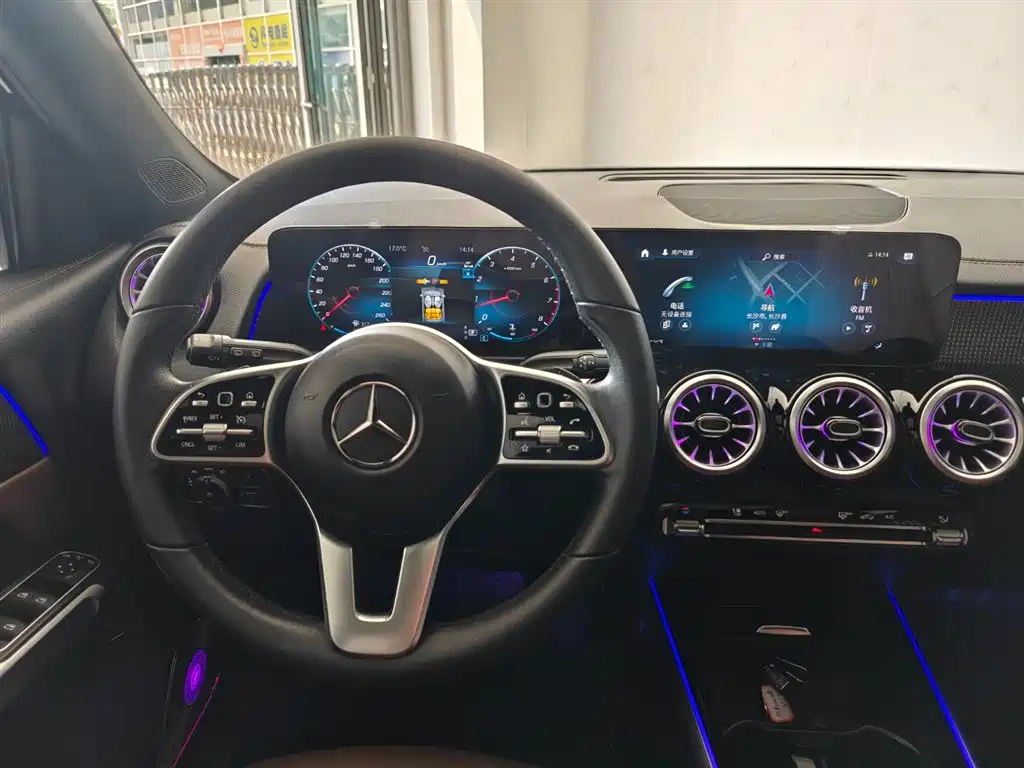 Mercedes-Benz GLB 2023 — фото 16