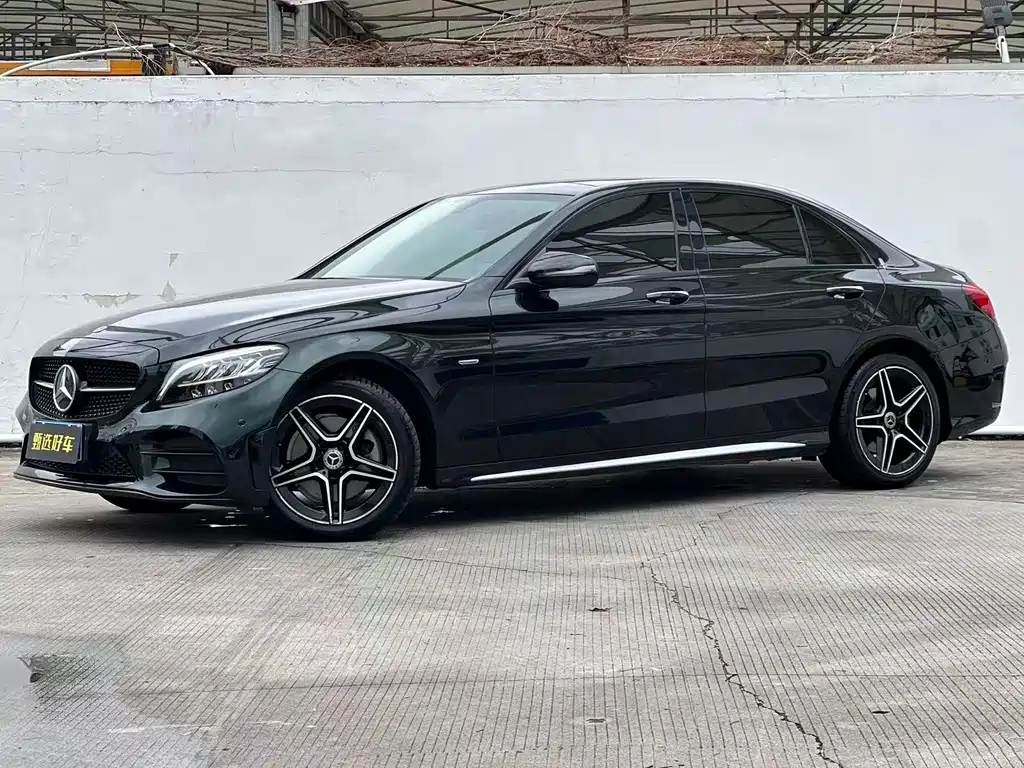 Mercedes-Benz C-Class 2021