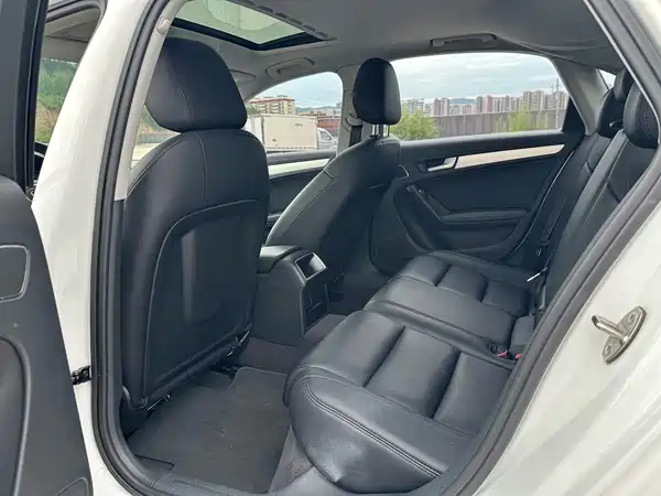 Audi A4L 2016