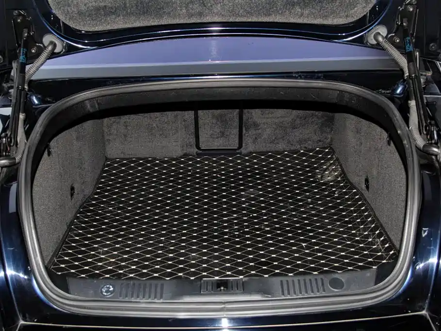 Bentley Flying Spur 2016 — фото 18