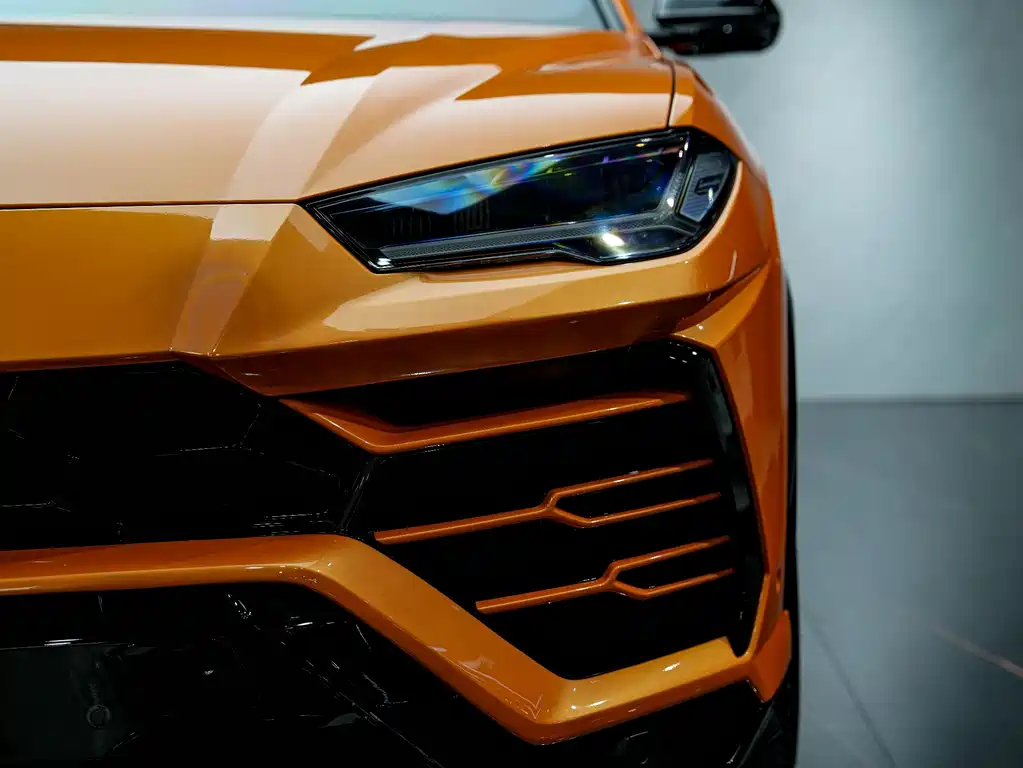 Lamborghini Urus 2021 — фото 10