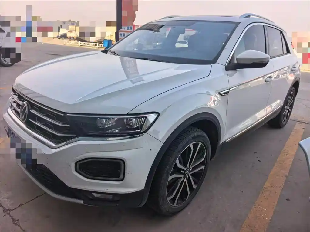 Volkswagen T-Roc 2022 — фото 1