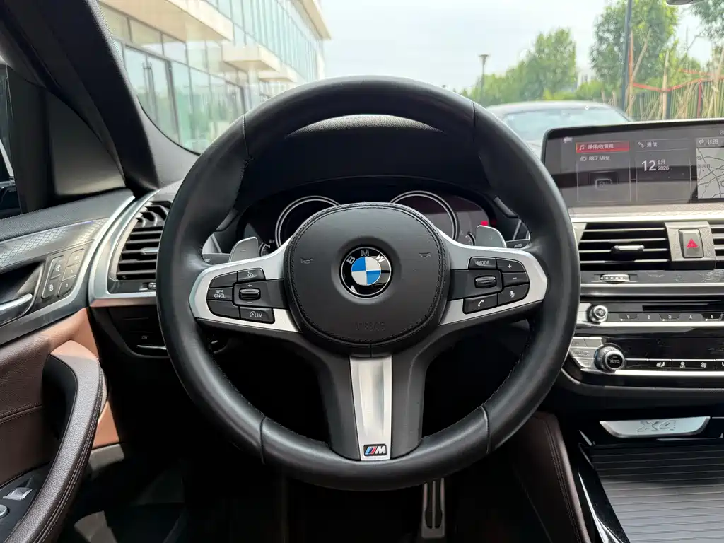 BMW X4 2019 — фото 28