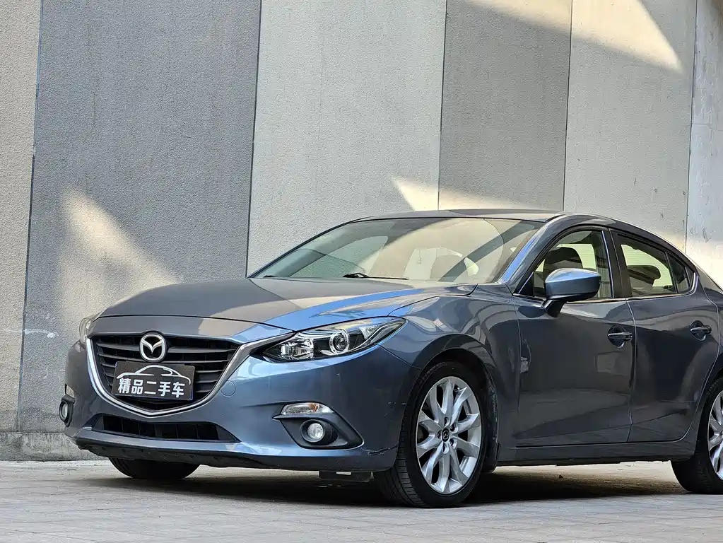 Mazda 3 Axela 2015 — фото 1