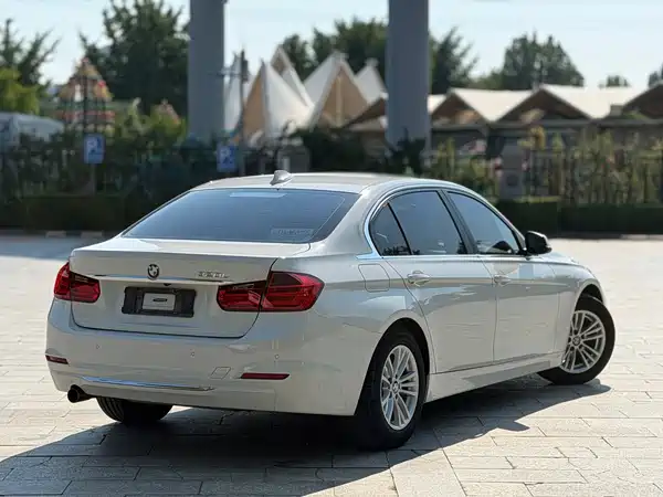 BMW 3 Series 2015