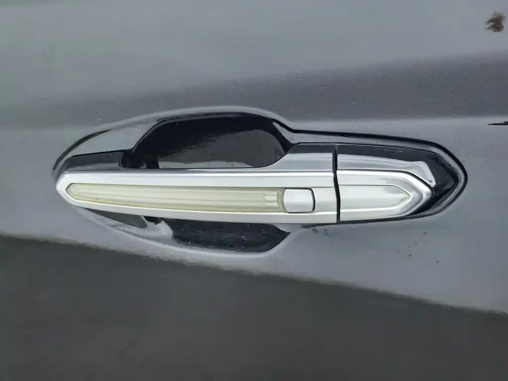 Cadillac XT5 2020 — фото 18