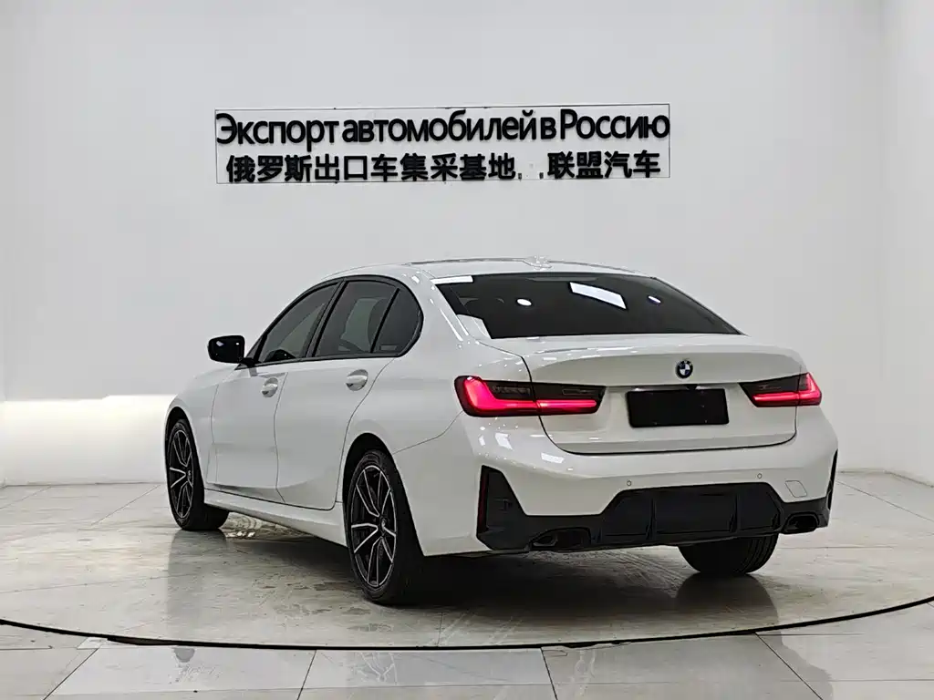 BMW 3 Series 2023 — фото 4