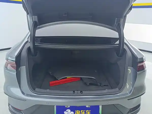 BYD Han 2024