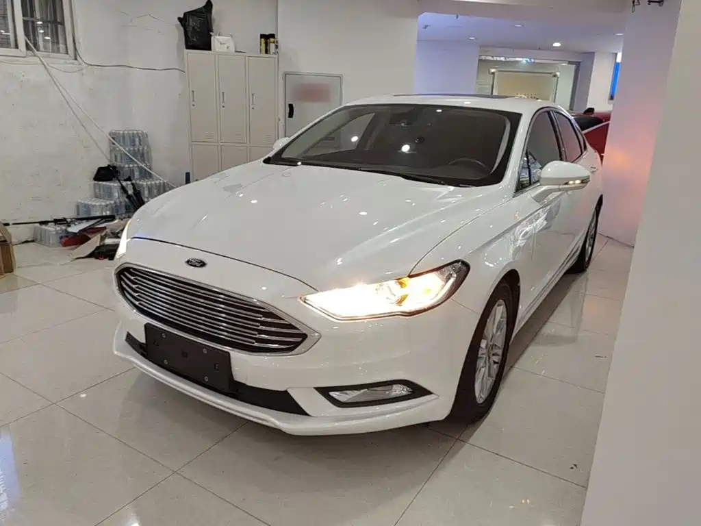 Ford Mondeo 2017 — фото 1