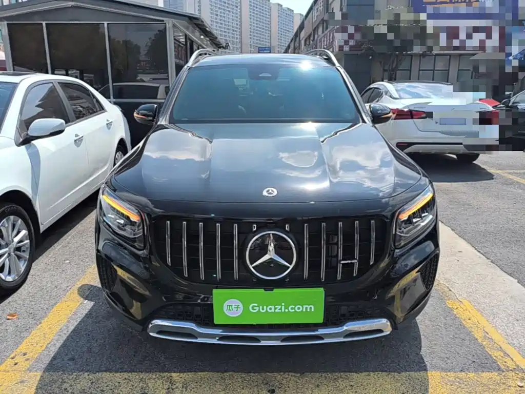Mercedes-Benz GLB 2024