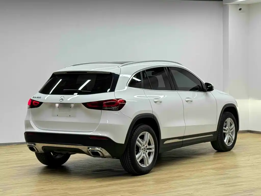 Mercedes-Benz GLA 2022 — фото 13