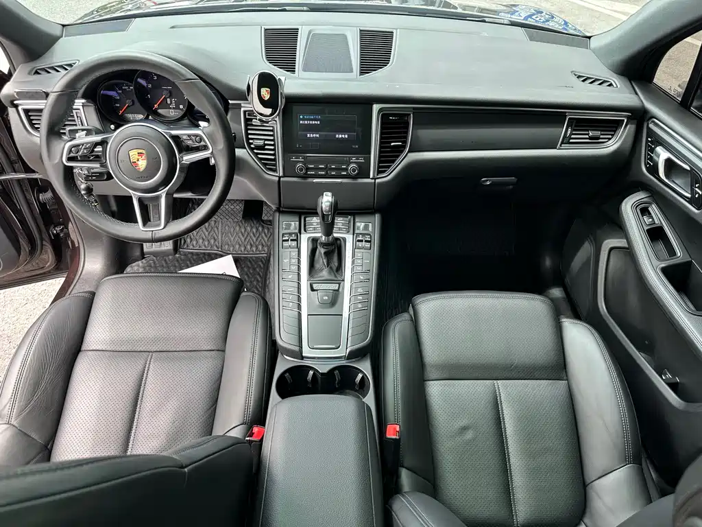 Porsche Macan 2019 — фото 5