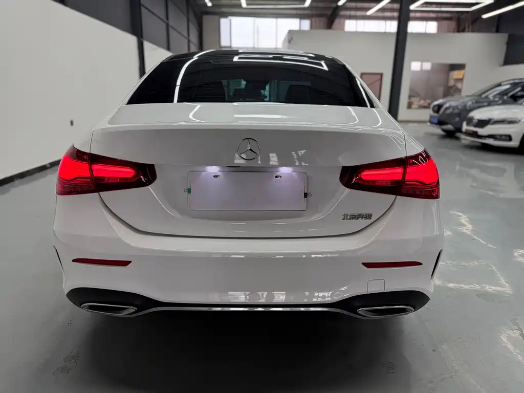 Mercedes-Benz A-Class 2023 — фото 4