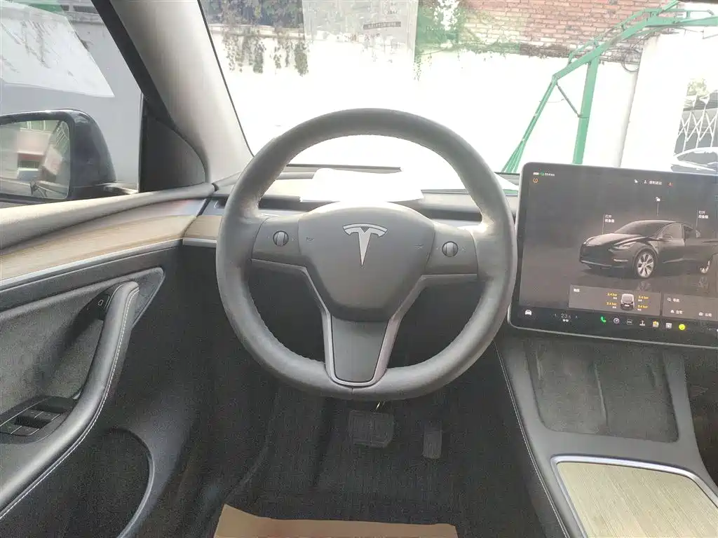Tesla Model Y 2022 — фото 3