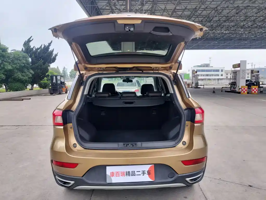GAC Motor Trumpchi GS4 2016 — фото 14