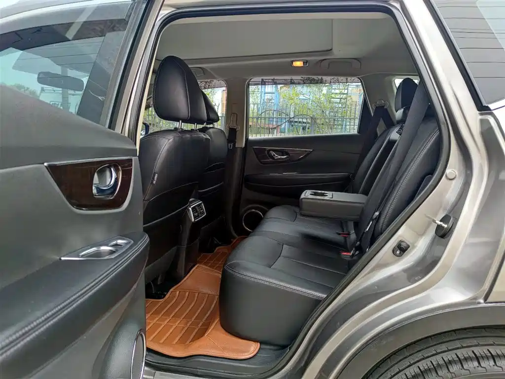 Nissan X-Trail 2014 — фото 10