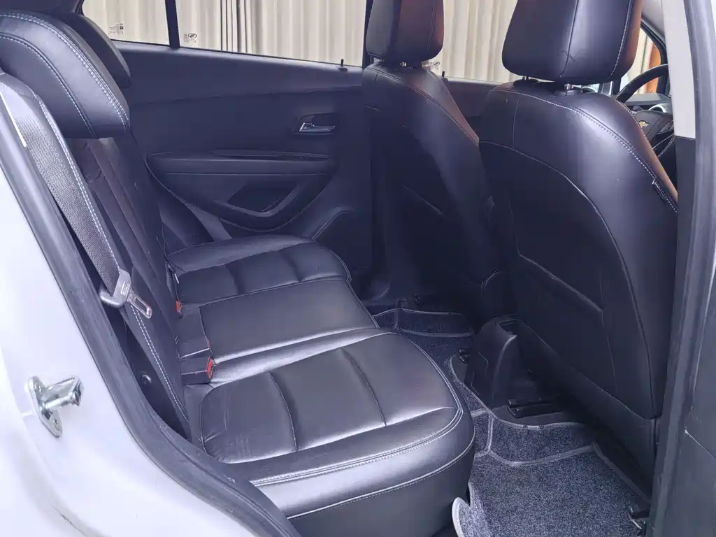 Chevrolet Trax 2015 — фото 15
