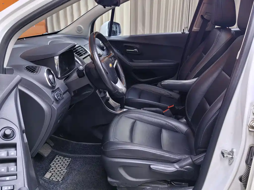 Chevrolet Trax 2015 — фото 17