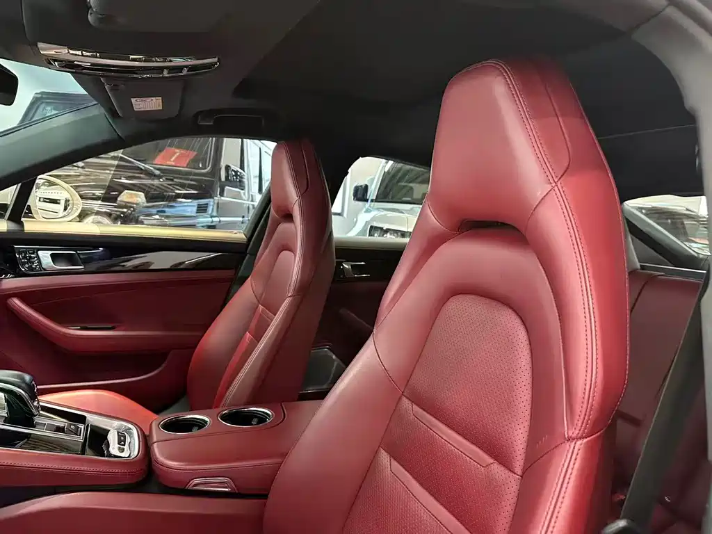 Porsche Panamera 2019 — фото 13
