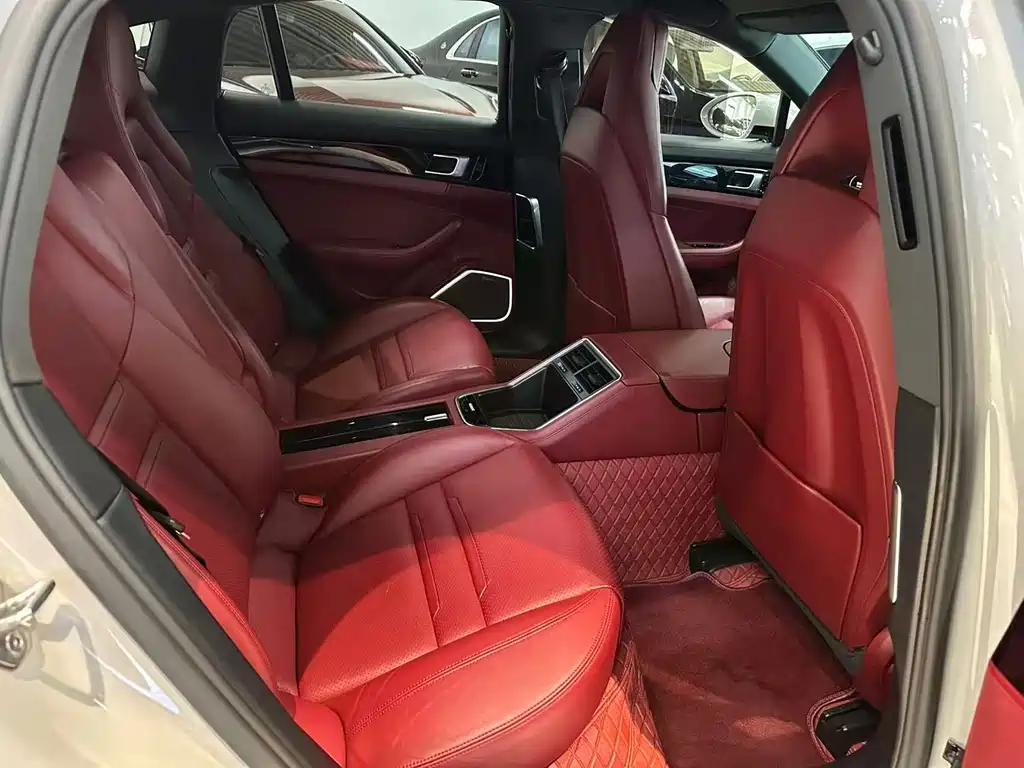 Porsche Panamera 2019 — фото 10