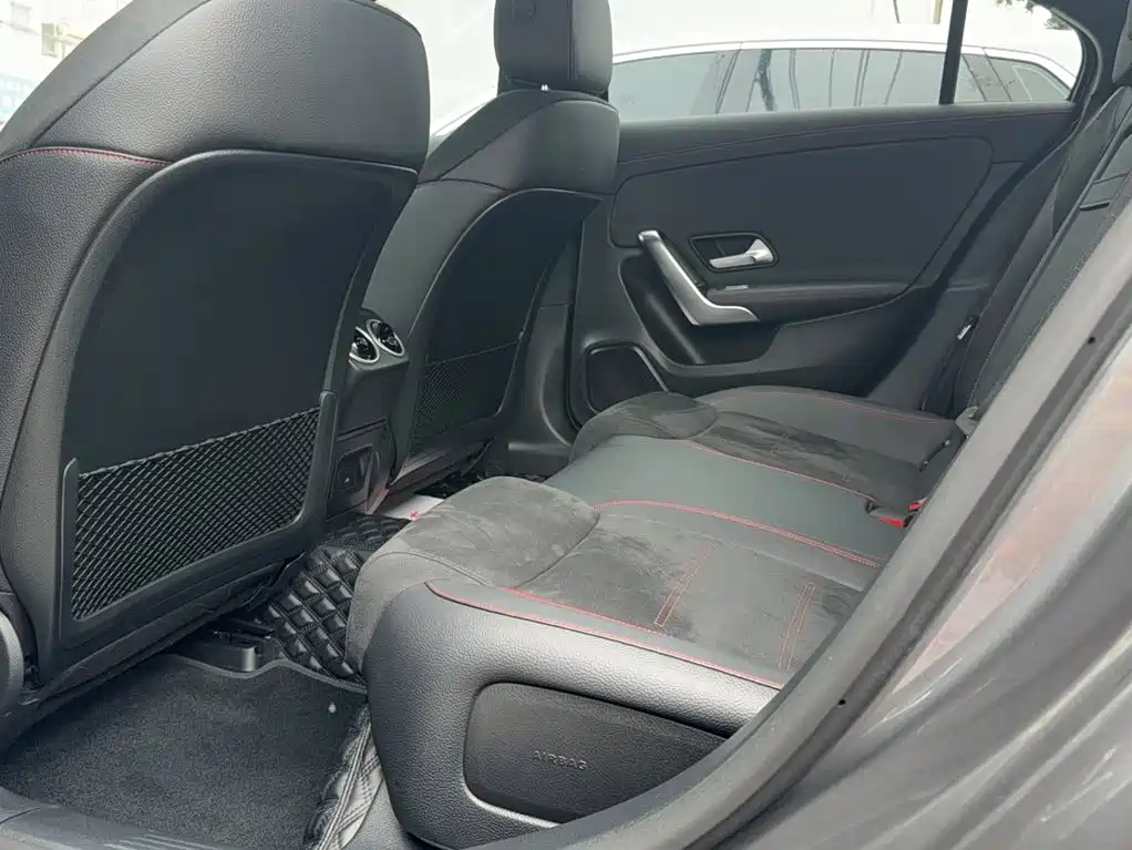 Mercedes-Benz A-Class 2025 — фото 9
