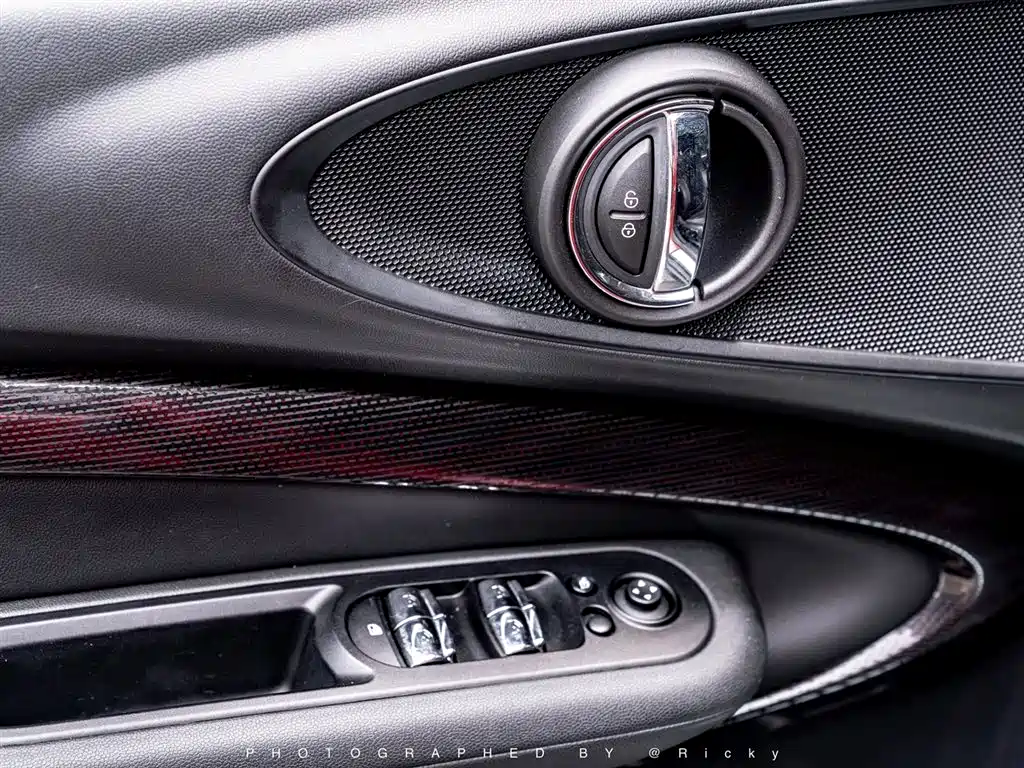MINI Clubman 2018 — фото 8