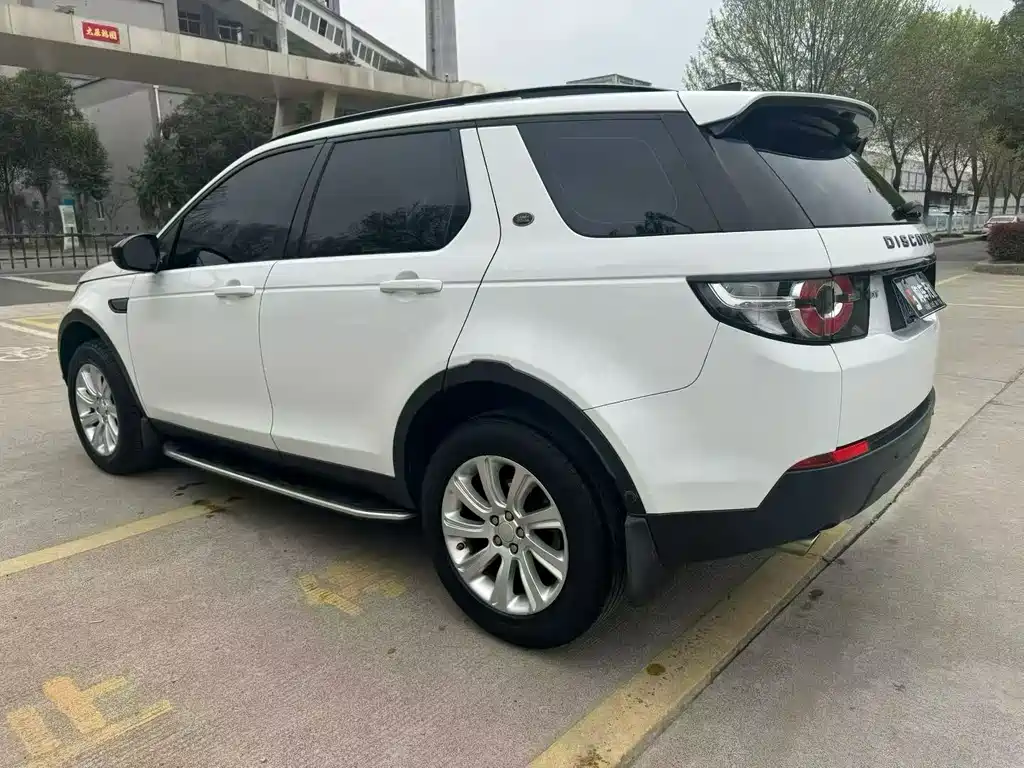 Land Rover Discovery Sport 2018 — фото 9