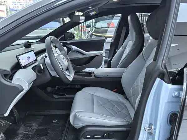 NIO ET5T 2025